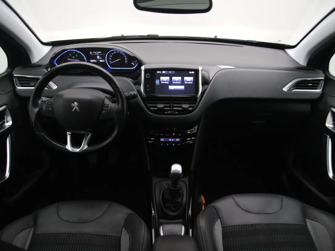 PEUGEOT 2008 Executive