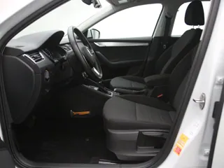 SKODA OCTAVIA Ambition Businessline