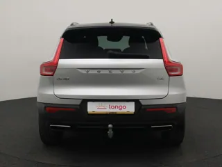 VOLVO XC40 R-Design