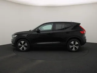 VOLVO XC40 Momentum Pro