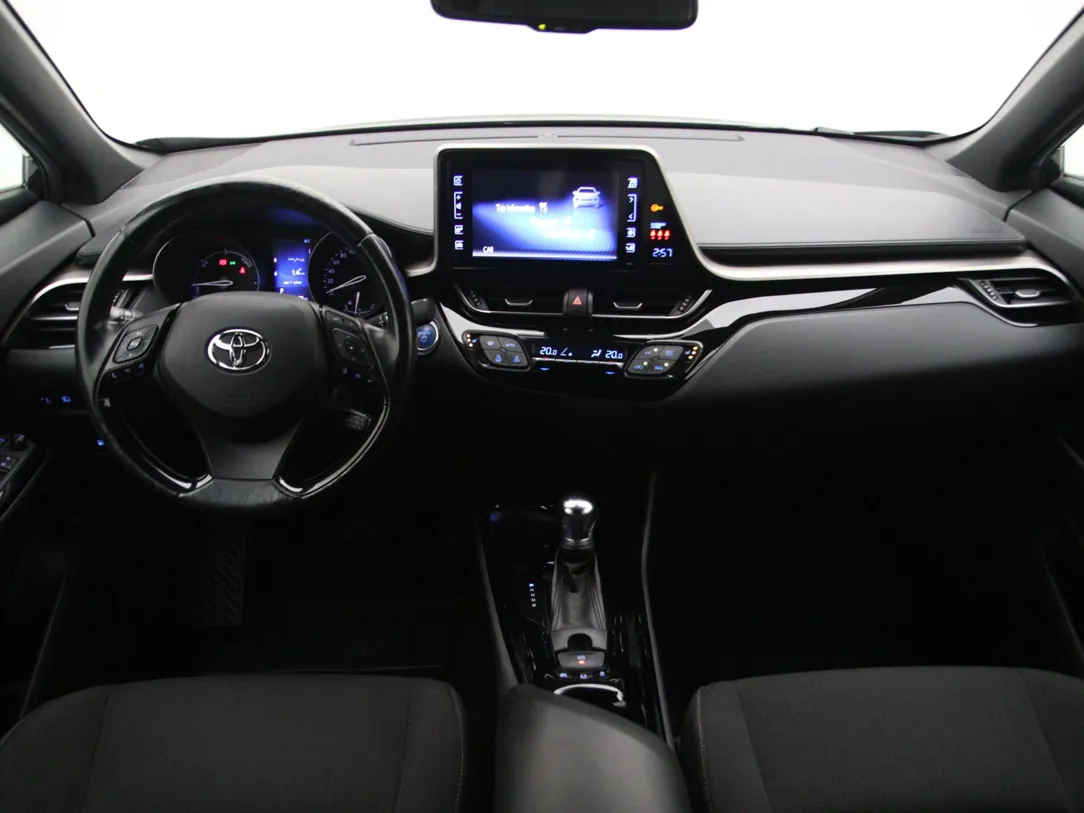 TOYOTA C-HR Dynamic