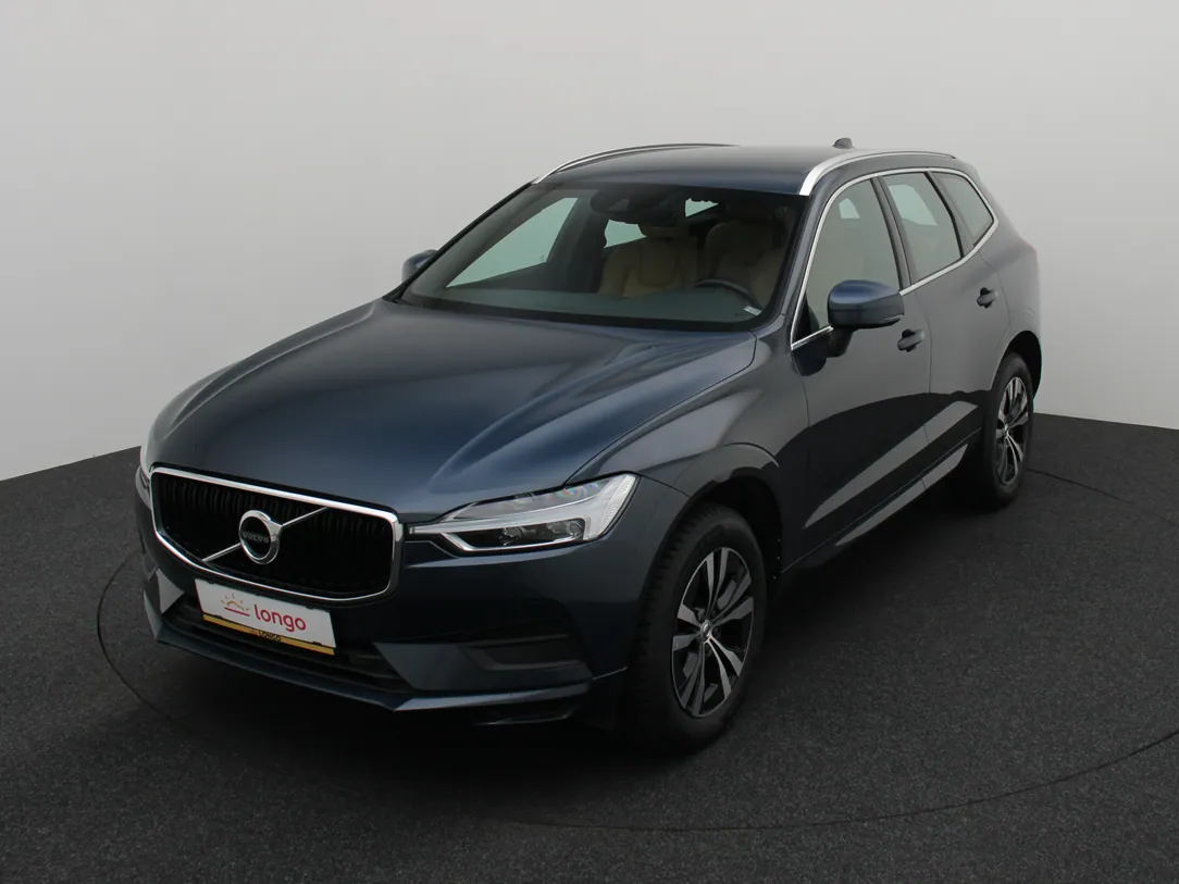 VOLVO XC60 Momentum Pro