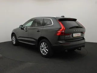 VOLVO XC60 Momentum