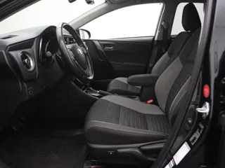 TOYOTA AURIS Active