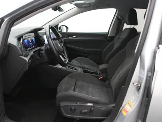 VOLKSWAGEN GOLF 8 Style