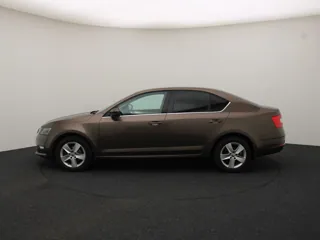 SKODA OCTAVIA Ambition