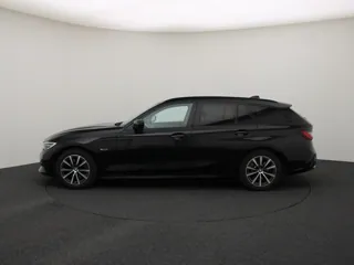 BMW 320 Advantage
