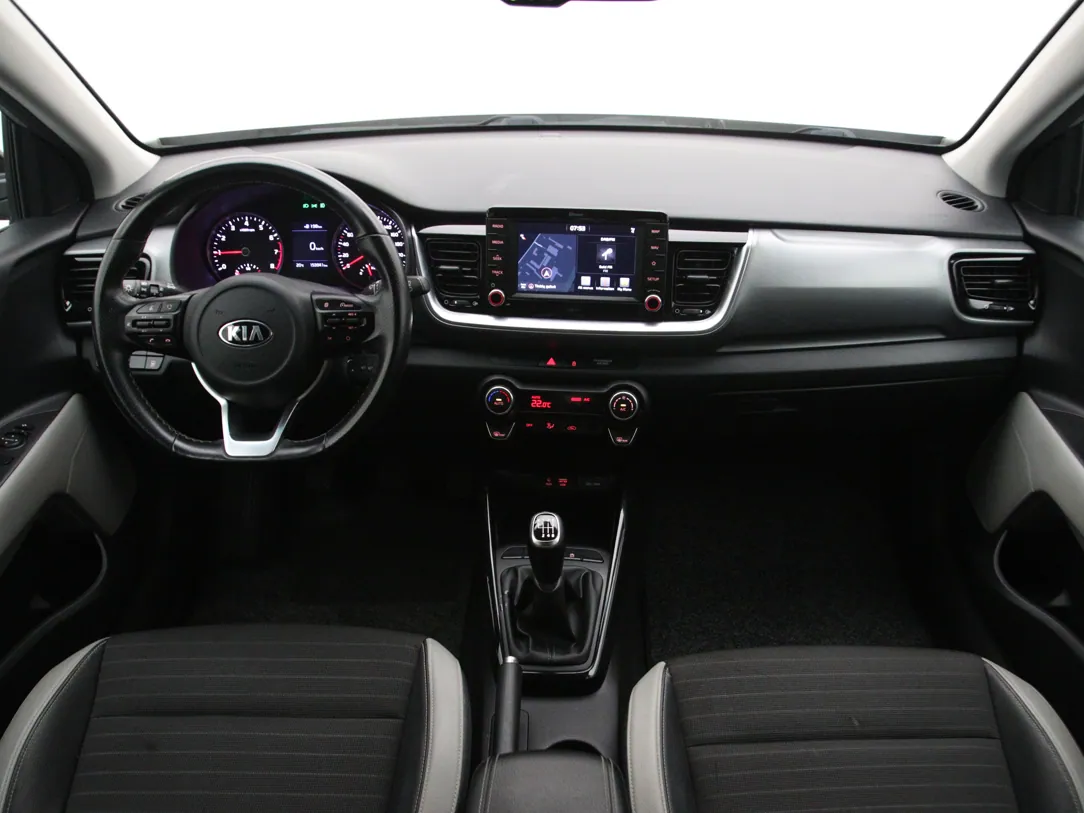 KIA STONIC Black Edition