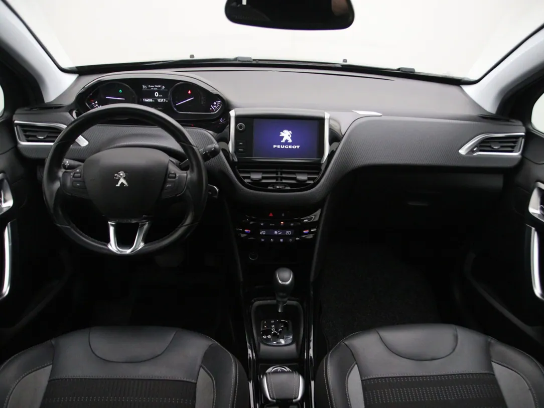 PEUGEOT 2008 GT-Line