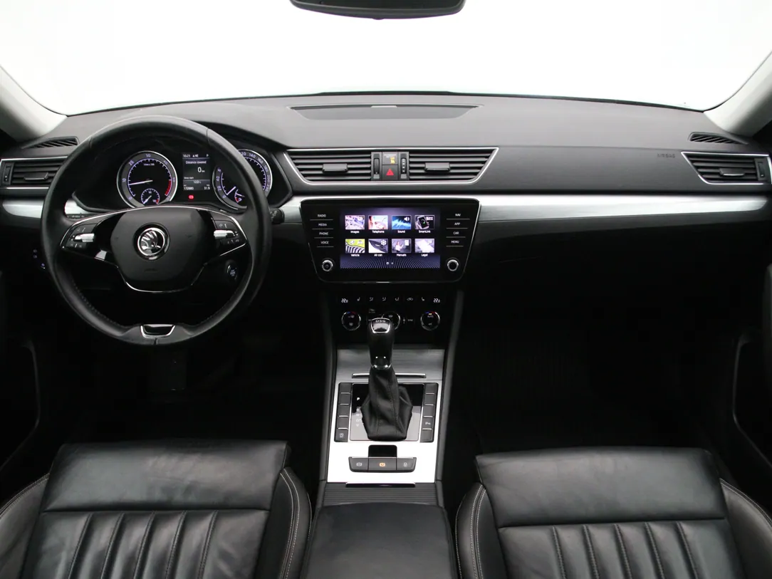 SKODA SUPERB Style
