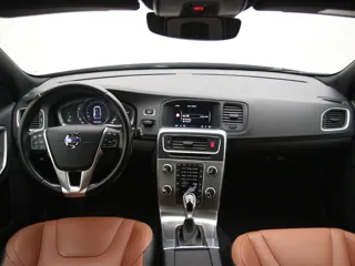 VOLVO V60 Summum Business