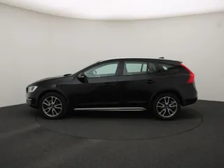 VOLVO V60 Cross Country Polar+