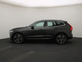 VOLVO XC60 Momentum Pro