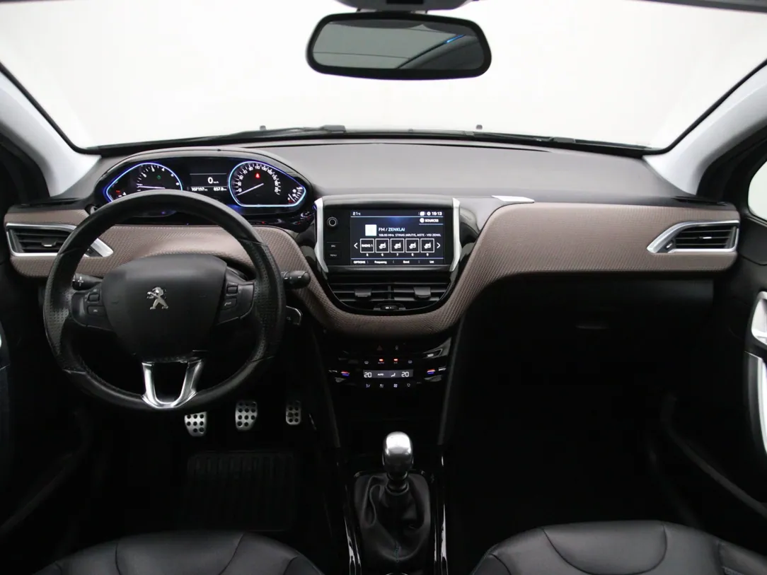 PEUGEOT 2008 GT-Line