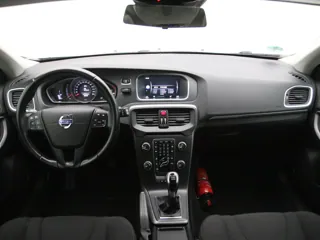 VOLVO V40 Momentum
