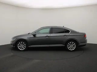 VOLKSWAGEN PASSAT B8 GTE