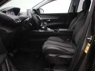 PEUGEOT 3008 Première