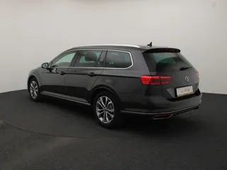 VOLKSWAGEN PASSAT B8 Elegance Business