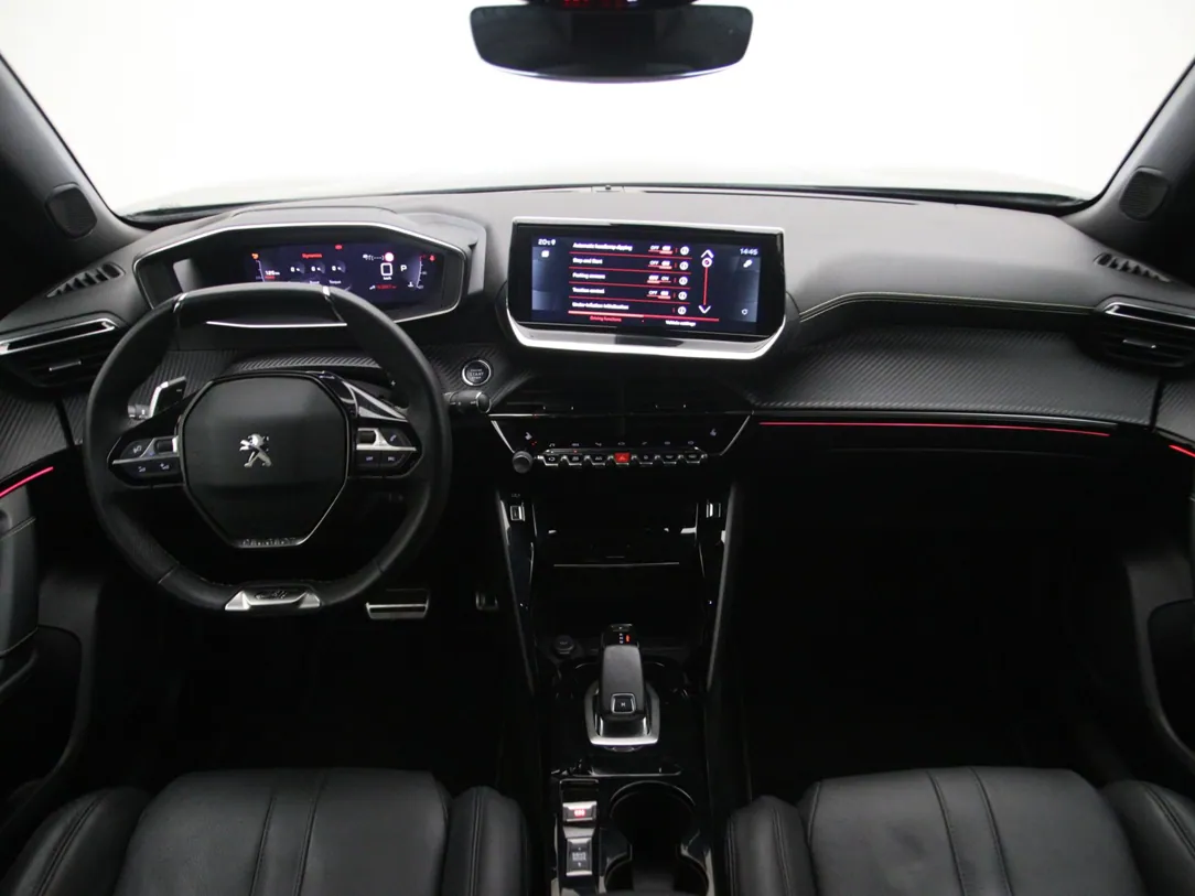 PEUGEOT 2008 GT