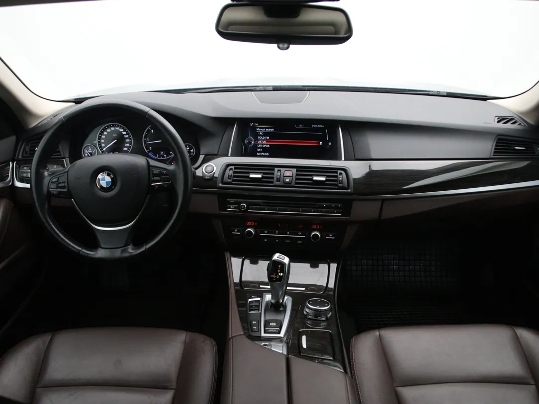 BMW 530 Luxury