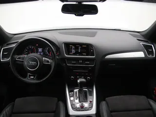 AUDI Q5 S Line