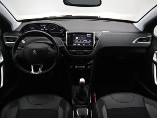 PEUGEOT 2008 Allure