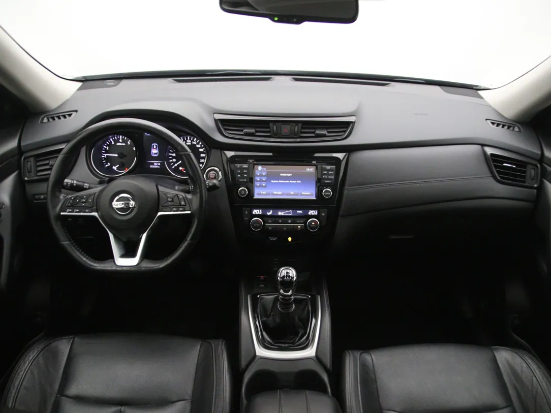 NISSAN X-TRAIL Tekna