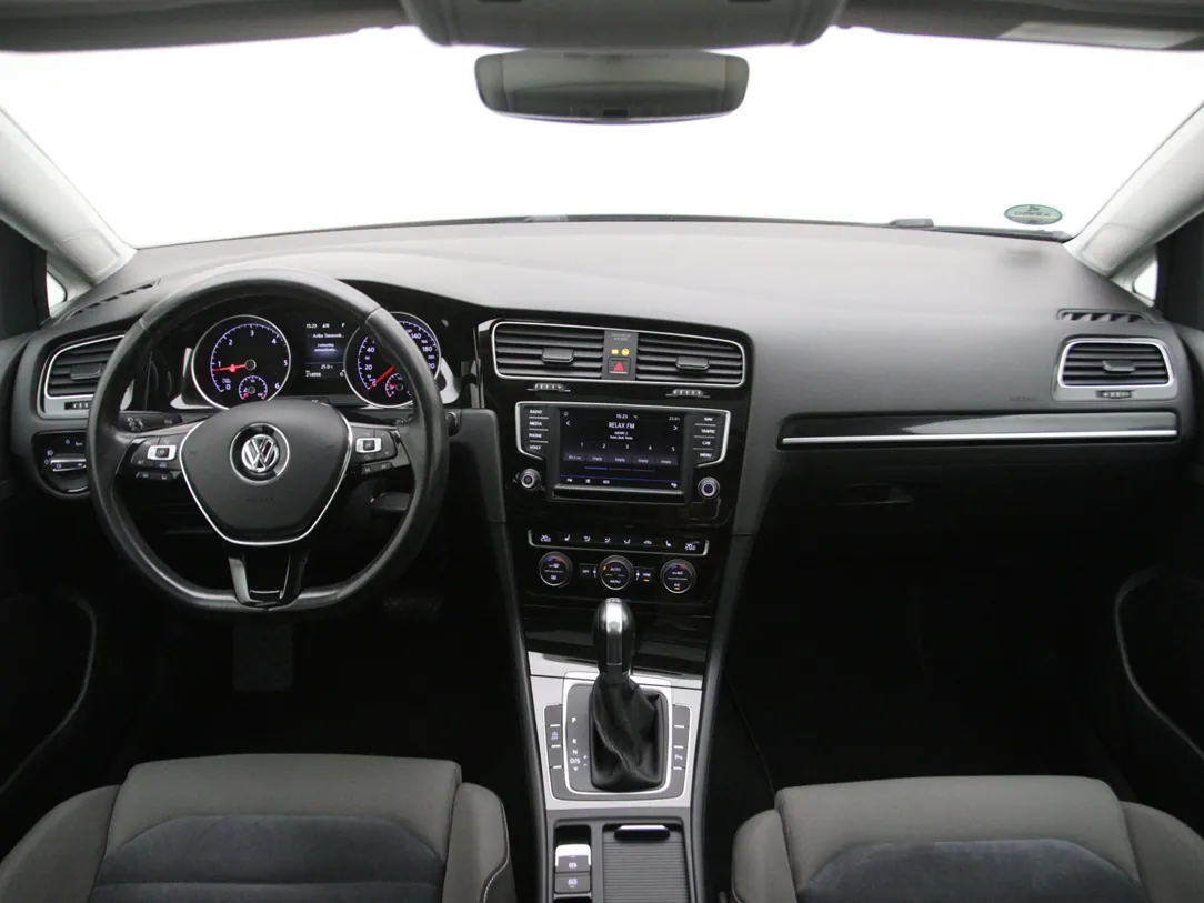 VOLKSWAGEN GOLF 7 Highline