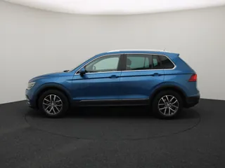 VOLKSWAGEN TIGUAN Connected Series
