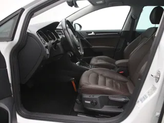 VOLKSWAGEN GOLF 7 Connected Series