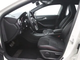 MERCEDES BENZ GLA220 AMG