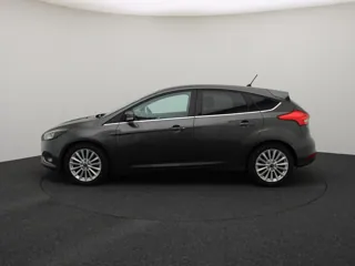 FORD FOCUS Titanium