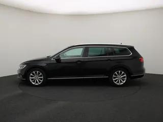 VOLKSWAGEN PASSAT B8 Highline