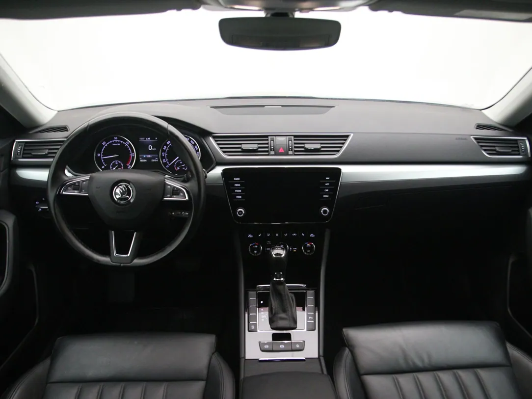 SKODA SUPERB Style