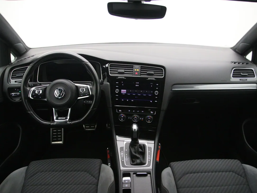 VOLKSWAGEN GOLF 7 Highline Business R