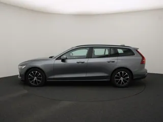 VOLVO V60 MHEV Momentum Advantage