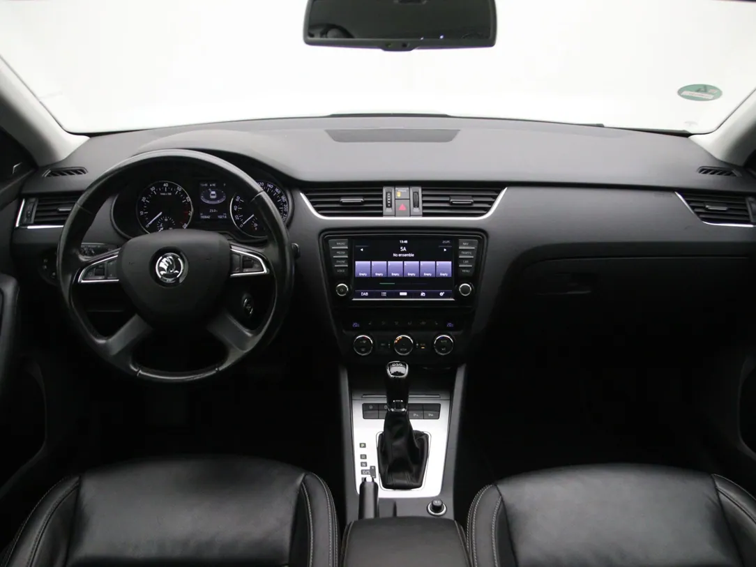 SKODA OCTAVIA Elegance Businessline