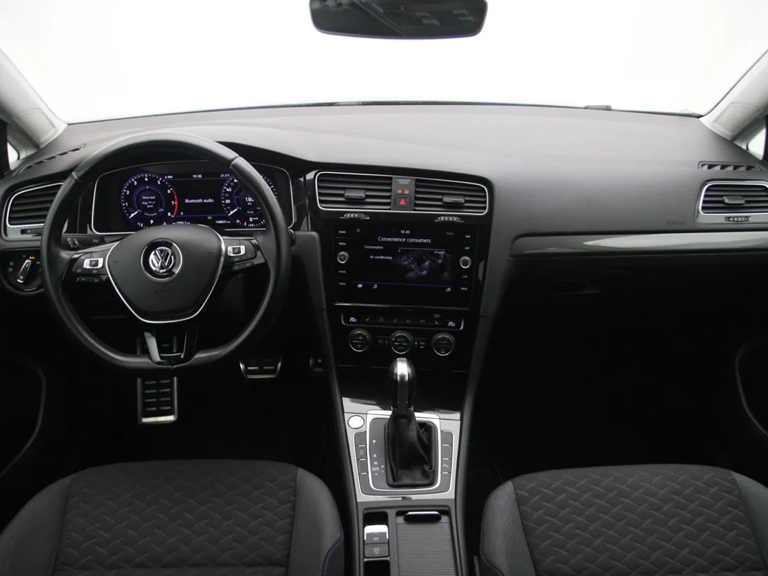 VOLKSWAGEN GOLF 7 Highline