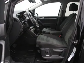 VOLKSWAGEN TOURAN Highline