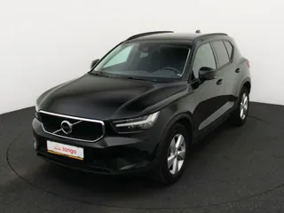VOLVO XC40 Momentum