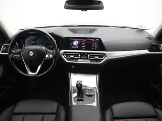 BMW 318 MHEV
