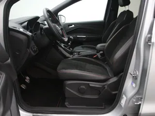 FORD KUGA ST Line