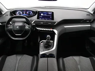 PEUGEOT 3008 Allure