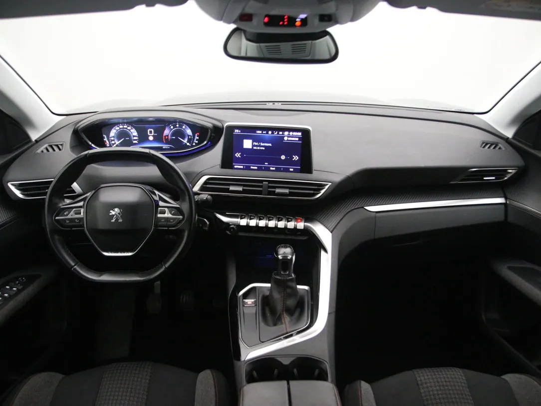 PEUGEOT 3008 Executive