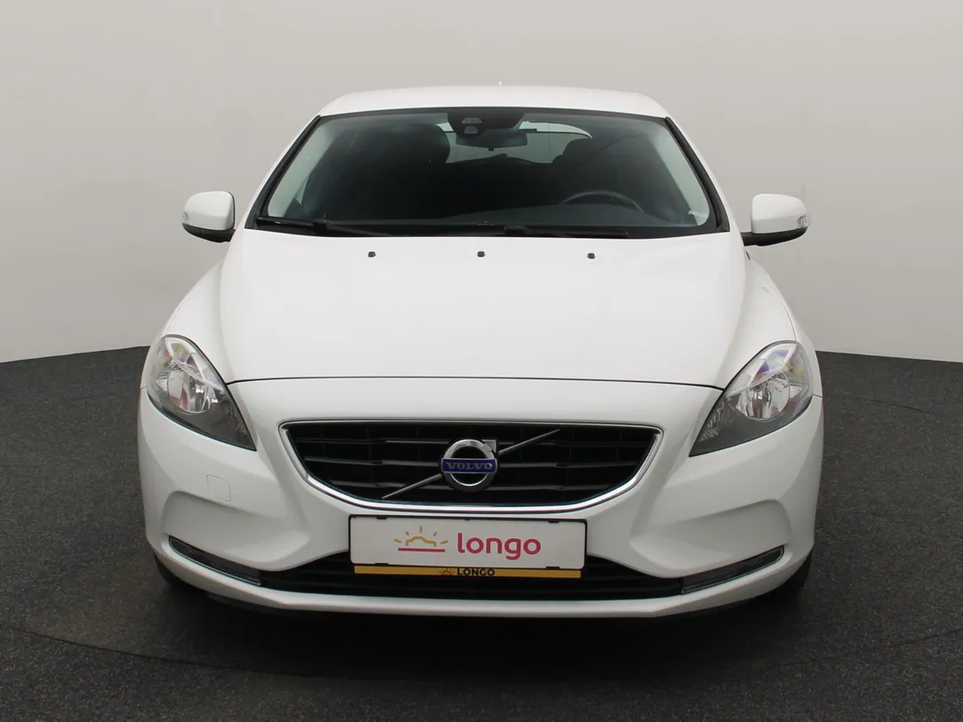 VOLVO V40 Base Business