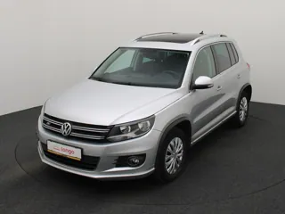 VOLKSWAGEN TIGUAN Sport & Style