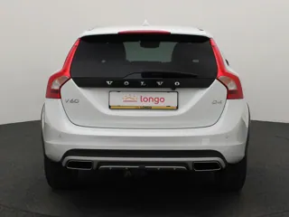 VOLVO V60 Cross Country Momentum