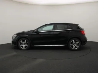 MERCEDES BENZ GLA220 Urban