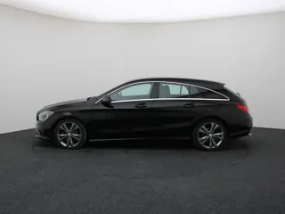 MERCEDES BENZ CLA200 Ambition