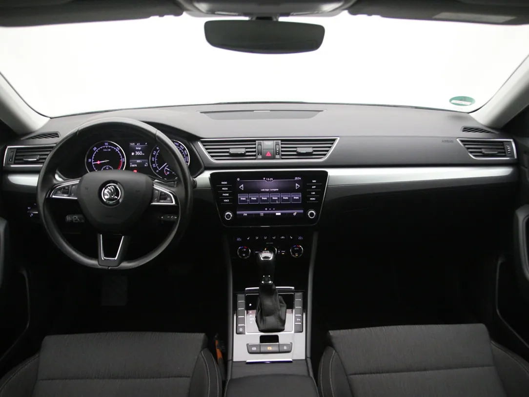 SKODA SUPERB Ambition Business